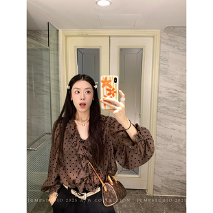 草莓跳 荷叶边v领喇叭袖波点衬衫女秋季气质减龄衬衣宽松显瘦上衣