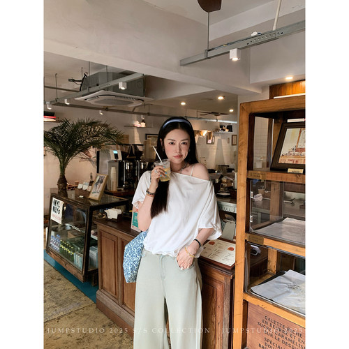 草莓跳 韩系慵懒风露肩T恤女夏季一字肩斜肩设计感显瘦百搭上衣