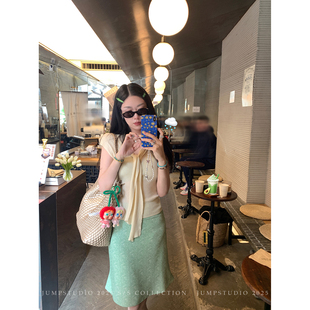 草莓跳 小清新碎花直筒半身裙女夏季设计感高腰显瘦包臀短款裙子