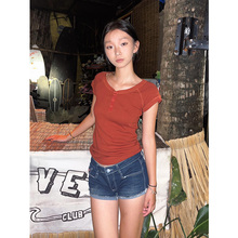 亨利领短袖t恤女正肩修身显瘦夏季美式复古酒红色插肩袖短款上衣