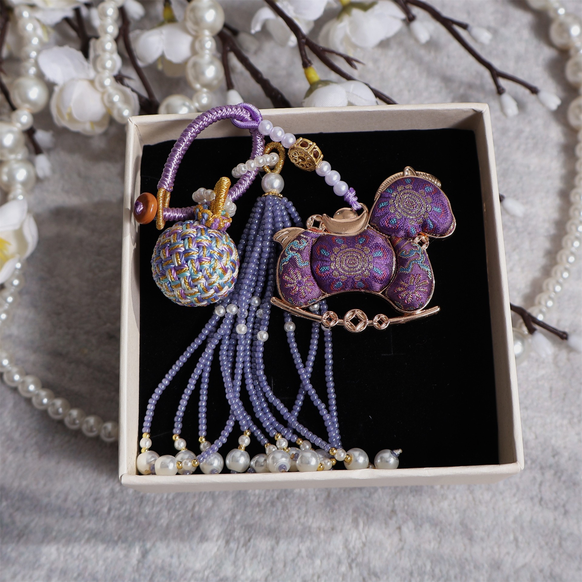 紫色八达运 马年生肖挂饰包挂车挂礼物盒 有球必应非遗手工宋锦