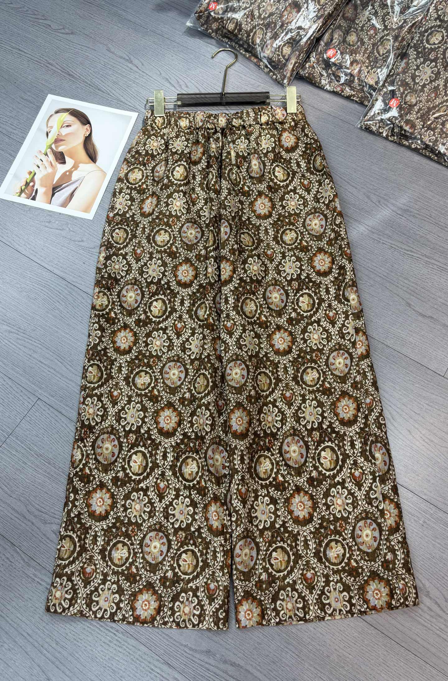 度假风复古印花阔腿裤女高腰显瘦直筒休闲九分裤裤子小个子友好