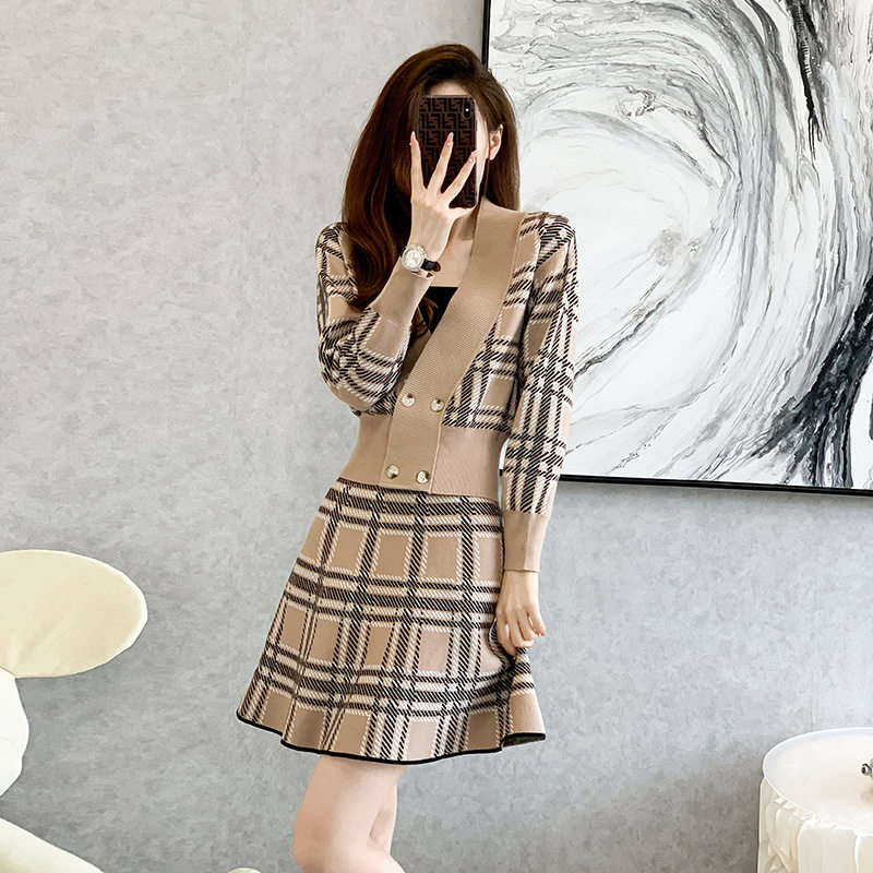 2024春秋季韩版女装经典格子时尚休闲套装女毛衣针织两件套装裙子