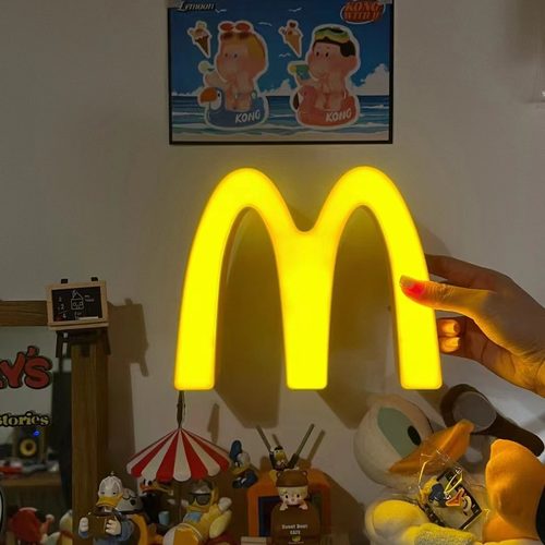 网红创意磁吸小夜灯M记麦当劳灯充电卧室睡眠床头壁灯家居装饰m灯