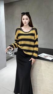 6068重工烫钻圆领条纹针织衫 宽松显瘦百搭毛衣上衣潮 女2025秋新款