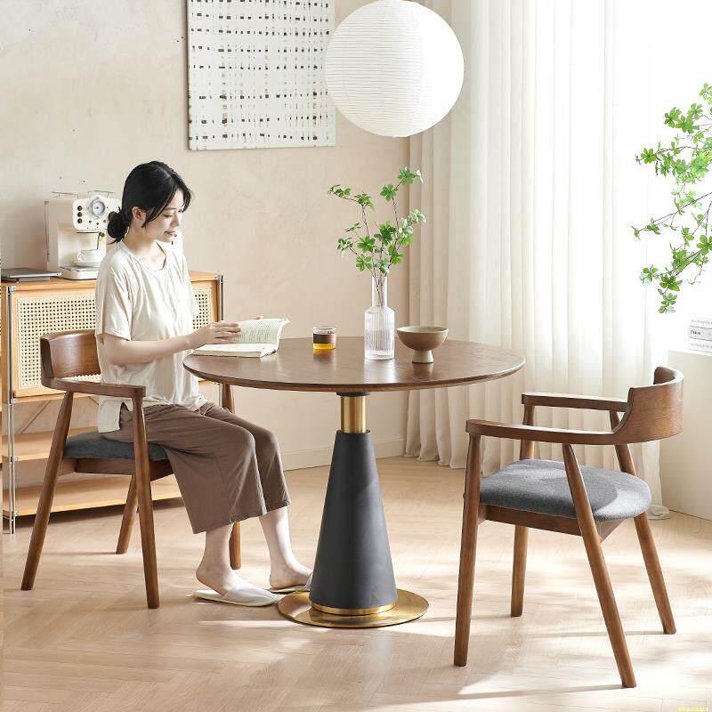 小户型实木家用阳台圆桌休闲桌子办公接待洽谈桌简约圆形桌椅组合
