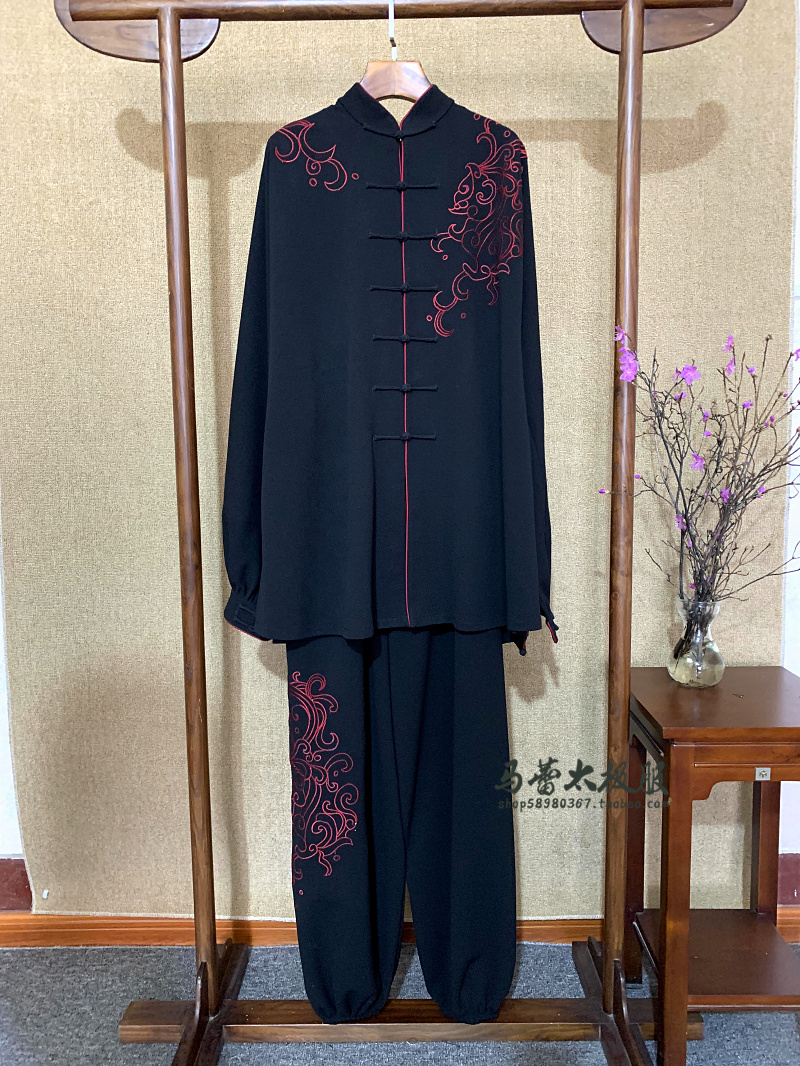 春蕾太极服秋冬新款绣花比赛