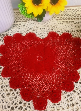 D107 红色细线丝光棉立体花心形盘垫18×23cm4片