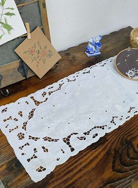 F129 手绣长方桌旗 白色麻质32×102cm （有氧化）