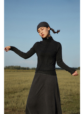 Say Ya【卓】值得更好 印黑精纺高领羊绒打底衫