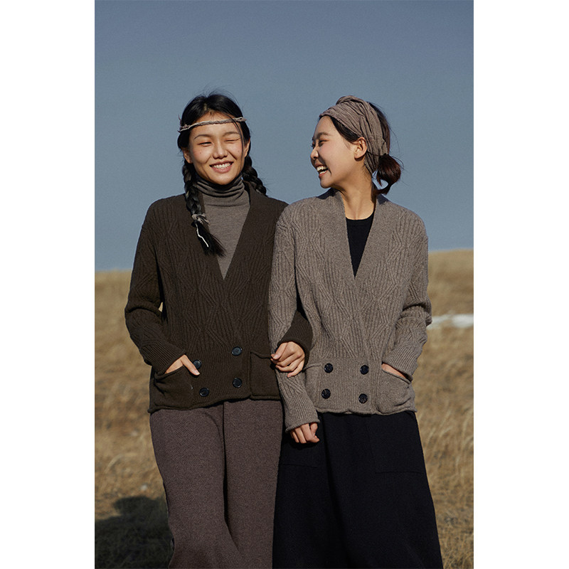 立体移位坑条牦牛绒开衫外套