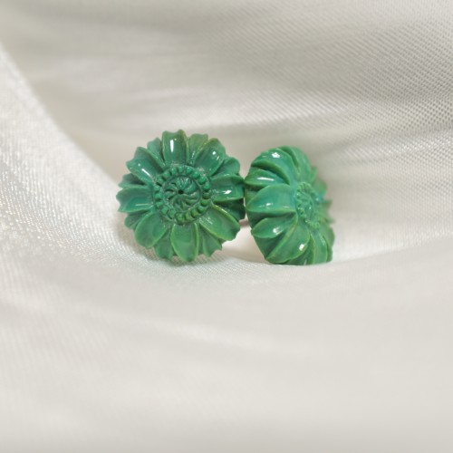 圣宝家天然原矿绿松石高瓷格桑花耳钉1对尺寸11.5+mm