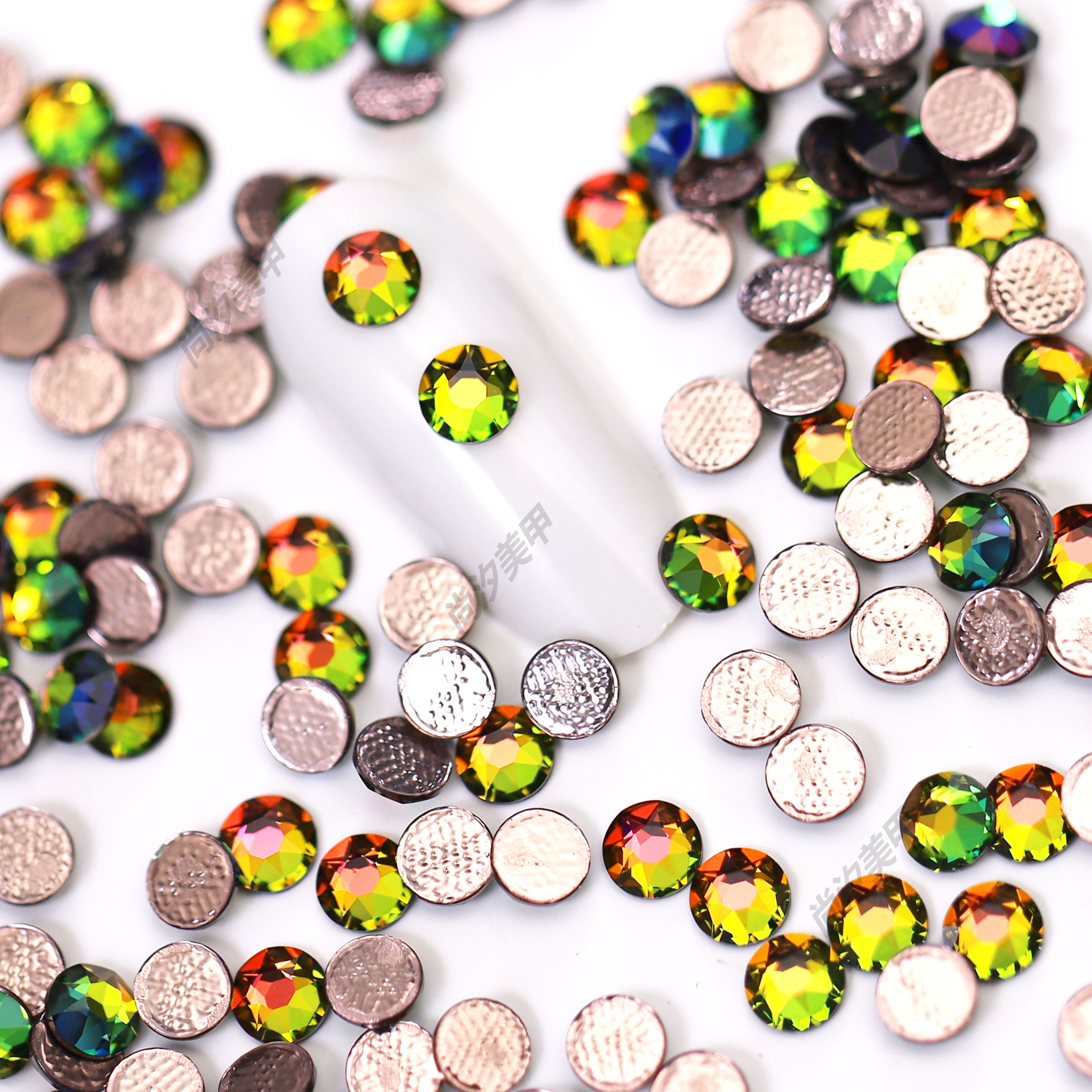 施华洛vm七彩烫底圆形美甲饰品钻