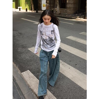 美式复古正肩奶油白T恤女肌理感数码直喷报纸印花长袖上衣2026夏