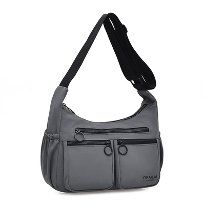防水斜挎包女便携多口袋旅行男包