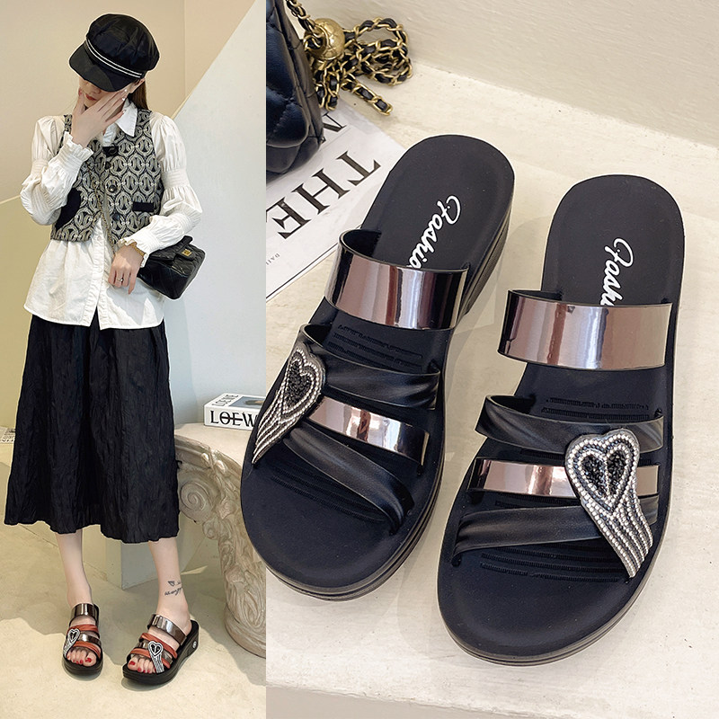 妈妈凉拖鞋女夏季中老年软底防滑牛真皮凉鞋女鞋外穿平底时尚女,女鞋,一字拖,淘宝优惠券,粉丝福利购,淘宝优惠卷