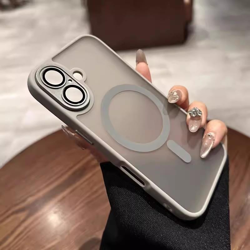 适用苹果16ProMax壳金盾磨砂磁吸自带镜头膜iPhone13硬保护套