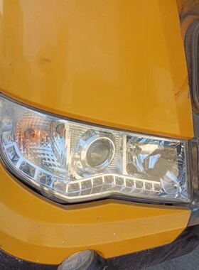 徐工吊车XCT新南汽原厂前大灯总成25K5A  原厂大灯