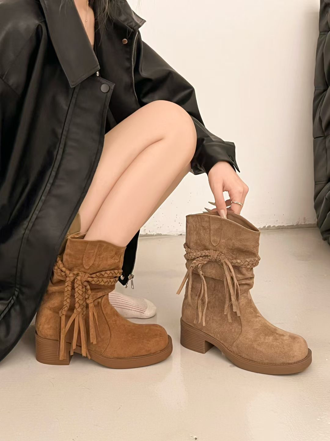 废土风流苏骑士靴粗跟2025秋款单靴不过膝长筒靴显瘦堆堆西部靴女