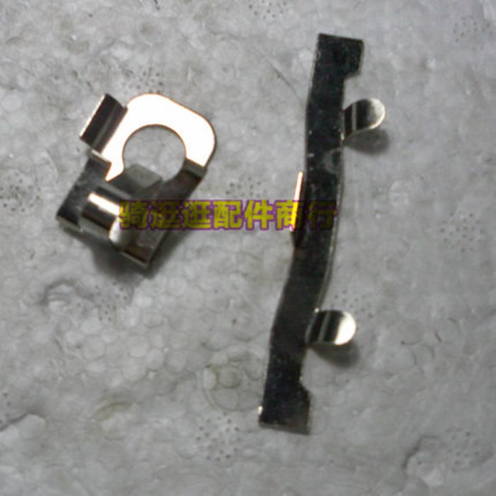 摩托车配件适用铃木太子GN125GS125前轮碟刹下泵刹车回位弹簧卡片