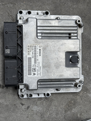 适用于标致3008 508 4008 5008 DS5 DS6发动机电脑板0261S18444