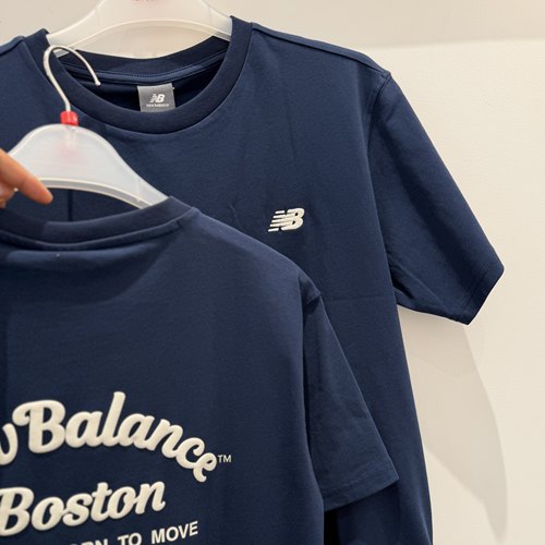New Balance 透气舒适跑步休闲短袖跑步T恤 男女同款 AMT52331