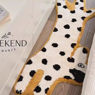 小狗房间仿羊绒地毯长条儿童房地垫毛绒秋冬卡通圆点卧室床边毯