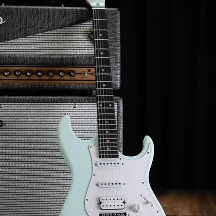 tagima 塔吉玛tg520 单单双新手入门电吉他ST