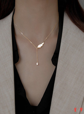 天使之翼项链女2026新款轻奢小众配饰学生党高级感翅膀锁骨链百搭