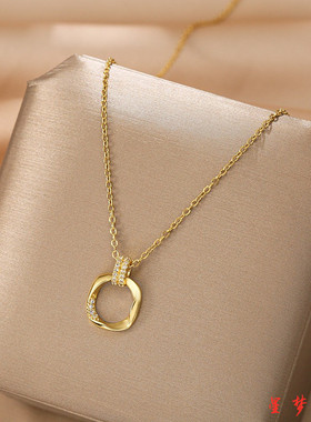 高保色气质复古几何镶钻双环优雅吊坠18K金色锁骨链高品质女项链