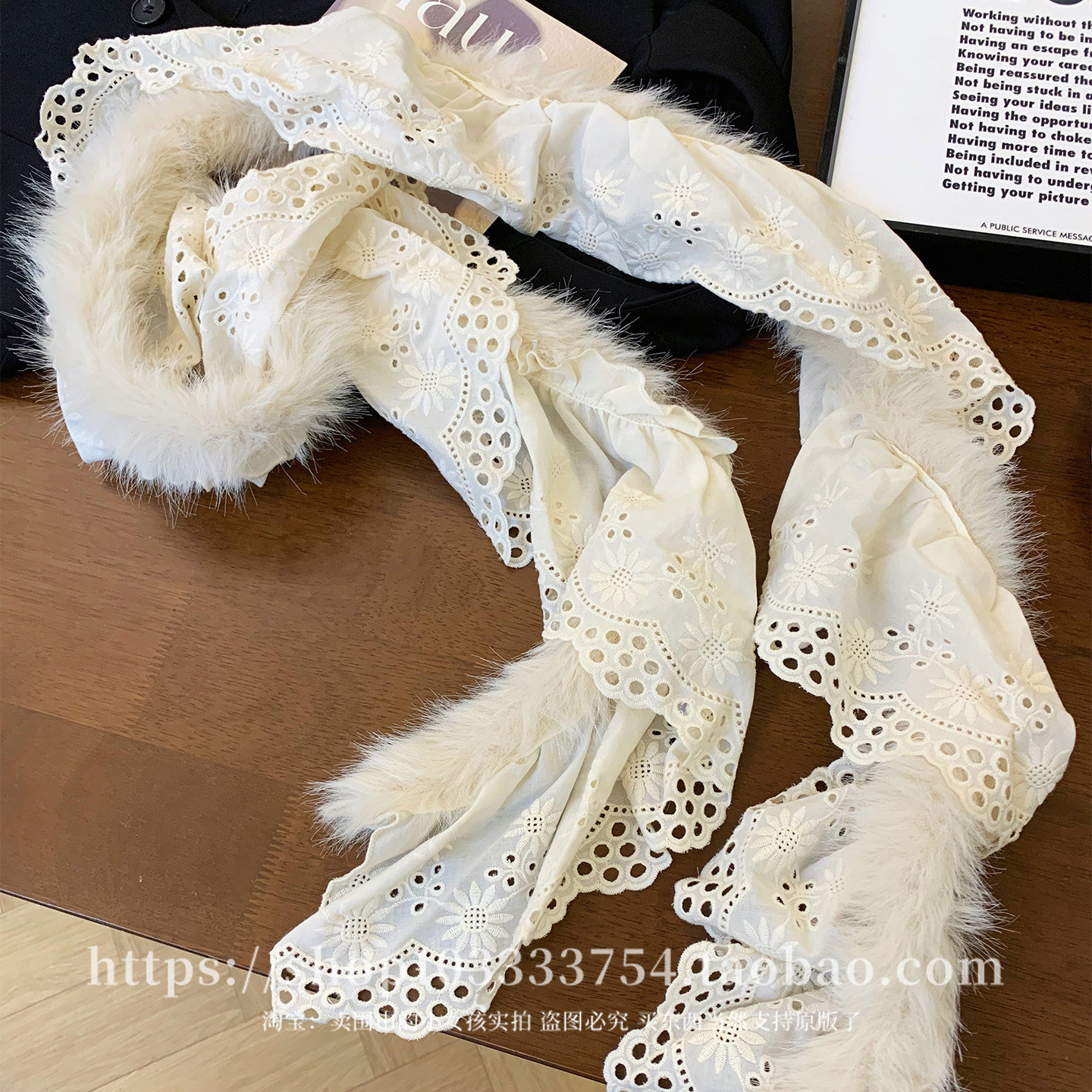 thumbnail for Retro millennium spicy girl style plush scarf for women, autumn/winter Korean style niche atmosphere, warm and versatile neck warmer