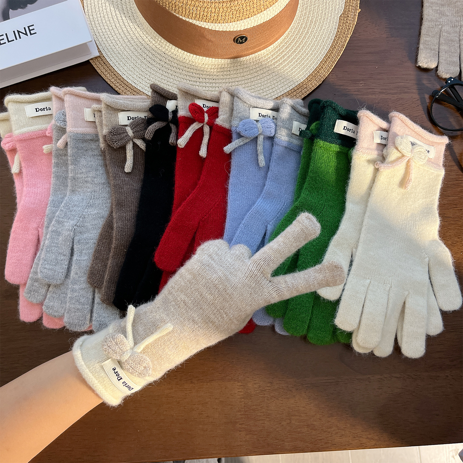 秋冬季加厚保暖可触屏手套男女士防寒可爱卡通户外骑行防风护手潮