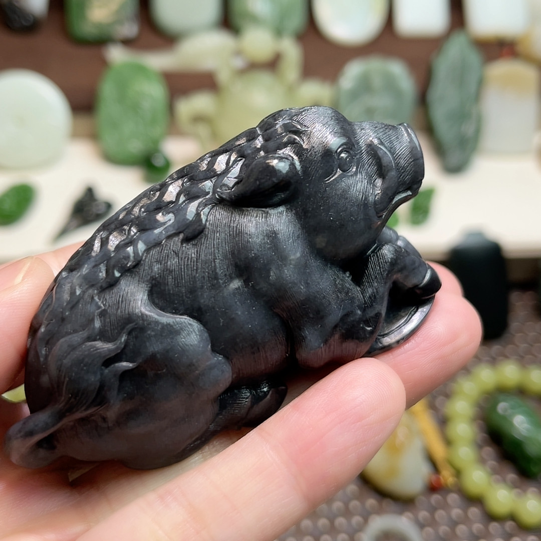 和田玉籽料青花摆件