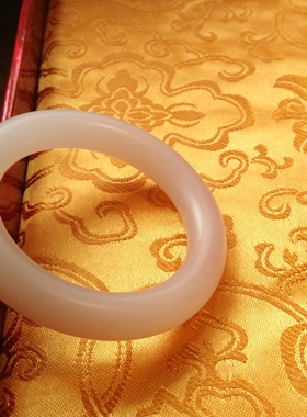 蓉氏珠宝2019新品手镯山料圆条