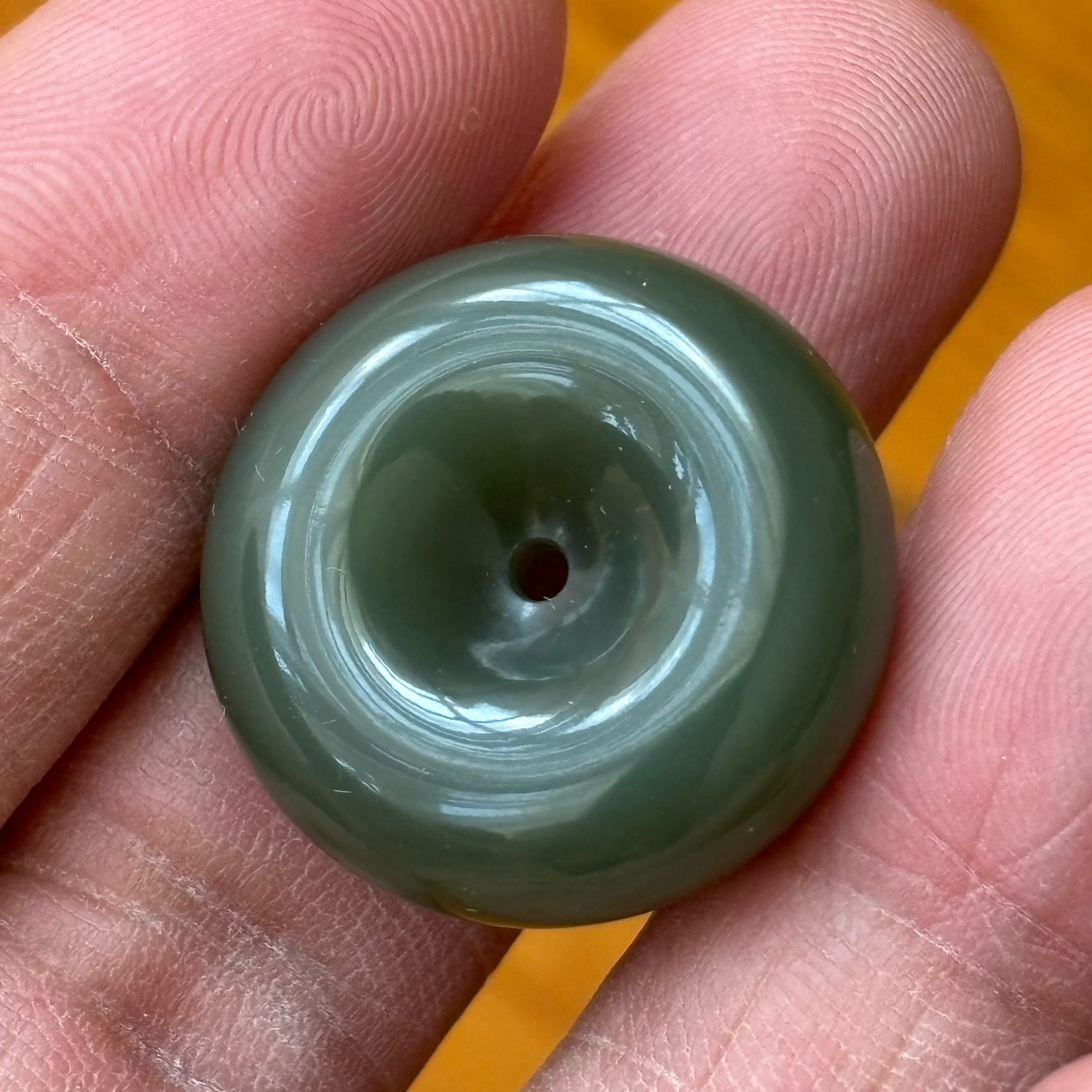 天然河磨玉老玉籽料平安扣24.3/9.5毫米10.22克全品精工过灯无瑕