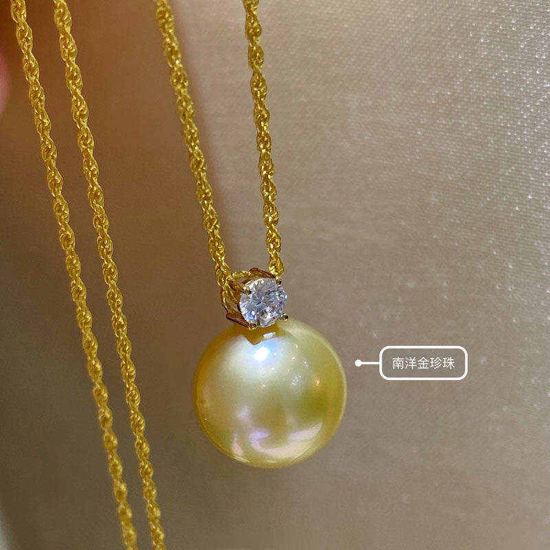 18k金王妃款南洋金珠吊坠奶油香槟金色11-12正圆强光厚金麻花链