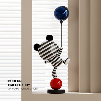 现代轻奢条纹卡通雕塑熊玄关摆件客厅样板房电视柜沙发旁落地装饰