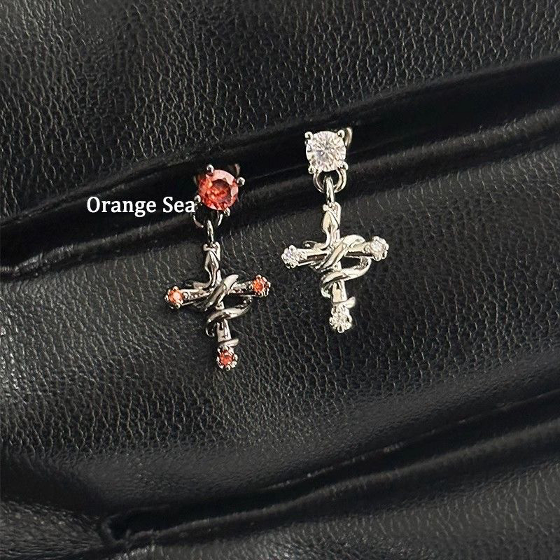 Orange Sea甜酷缠绕小蛇十字架耳骨钉钛钢辣妹独特吊坠耳钉耳饰女