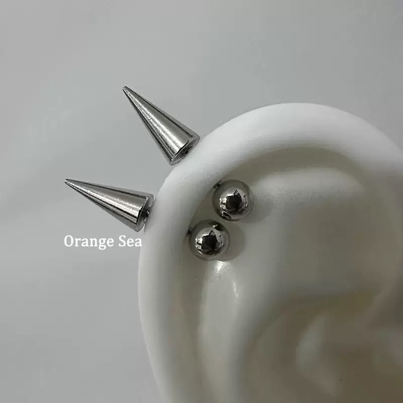 Orange Sea钛钢小恶魔角耳骨钉甜酷朋克嘻哈圆球尖锥螺丝耳钉耳环