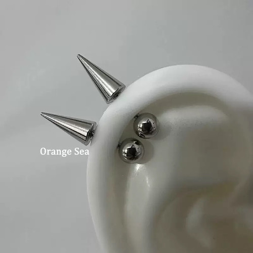 Orange Sea钛钢小恶魔角耳骨钉甜酷朋克嘻哈圆球尖锥螺丝耳钉耳环