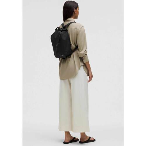 海外代购lululemon/露露乐蒙男女双肩背包前开式开口手机收纳袋