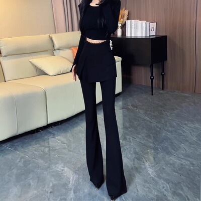 黑色假两件蕾丝屁帘微喇裤女