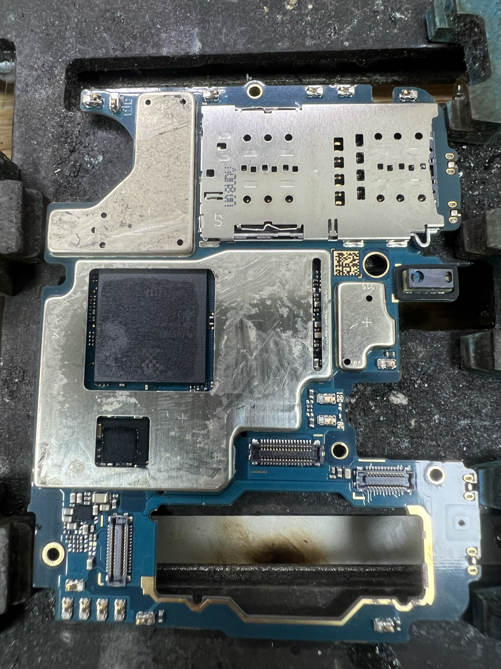 三星a71 5g版正常使用不开机死机重启cpu问题维修超好评