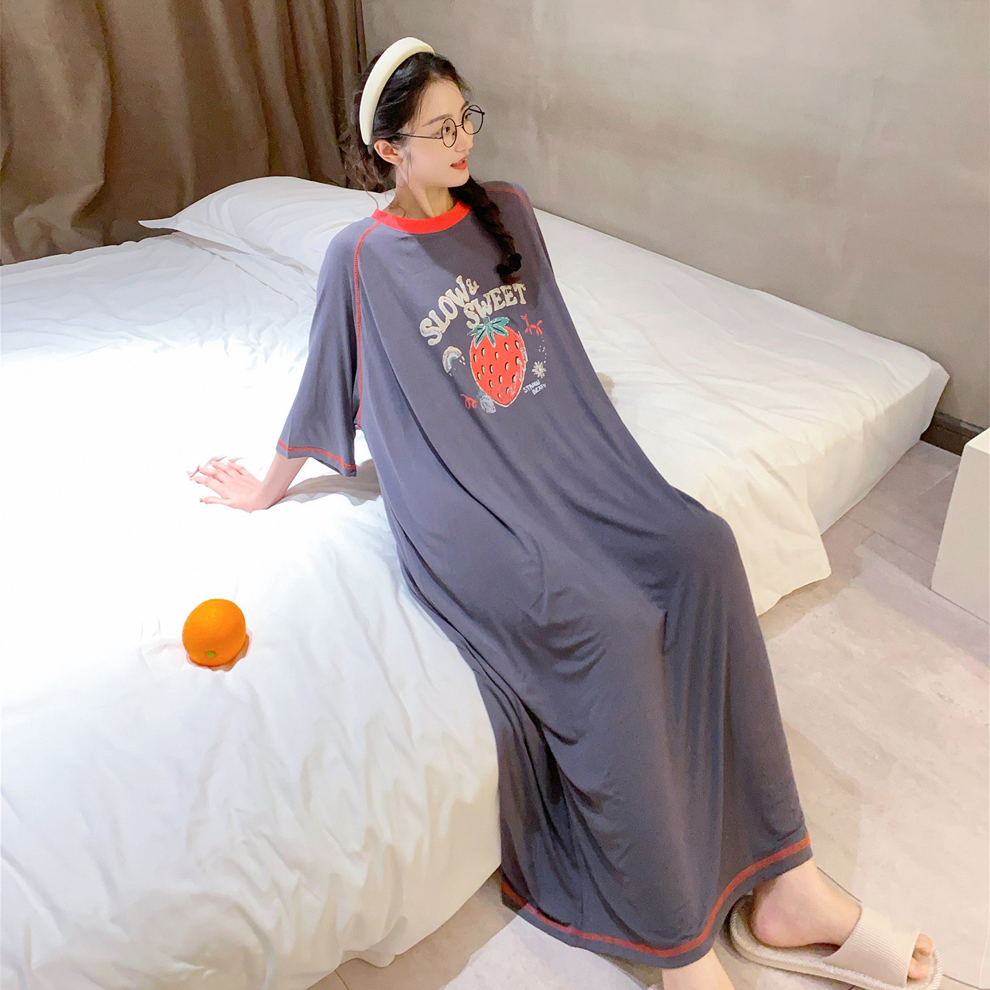 撞色加长款莫代尔睡裙大码