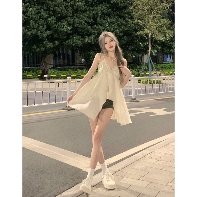 夏季纯欲风不规则v领吊带设计感上衣+高腰显瘦短裤时尚两件套装女