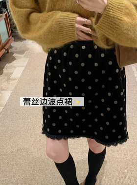 TMP 甜莓派-韩系黑色加绒波点丝绒裙半身裙女2025冬蕾丝拼接6858
