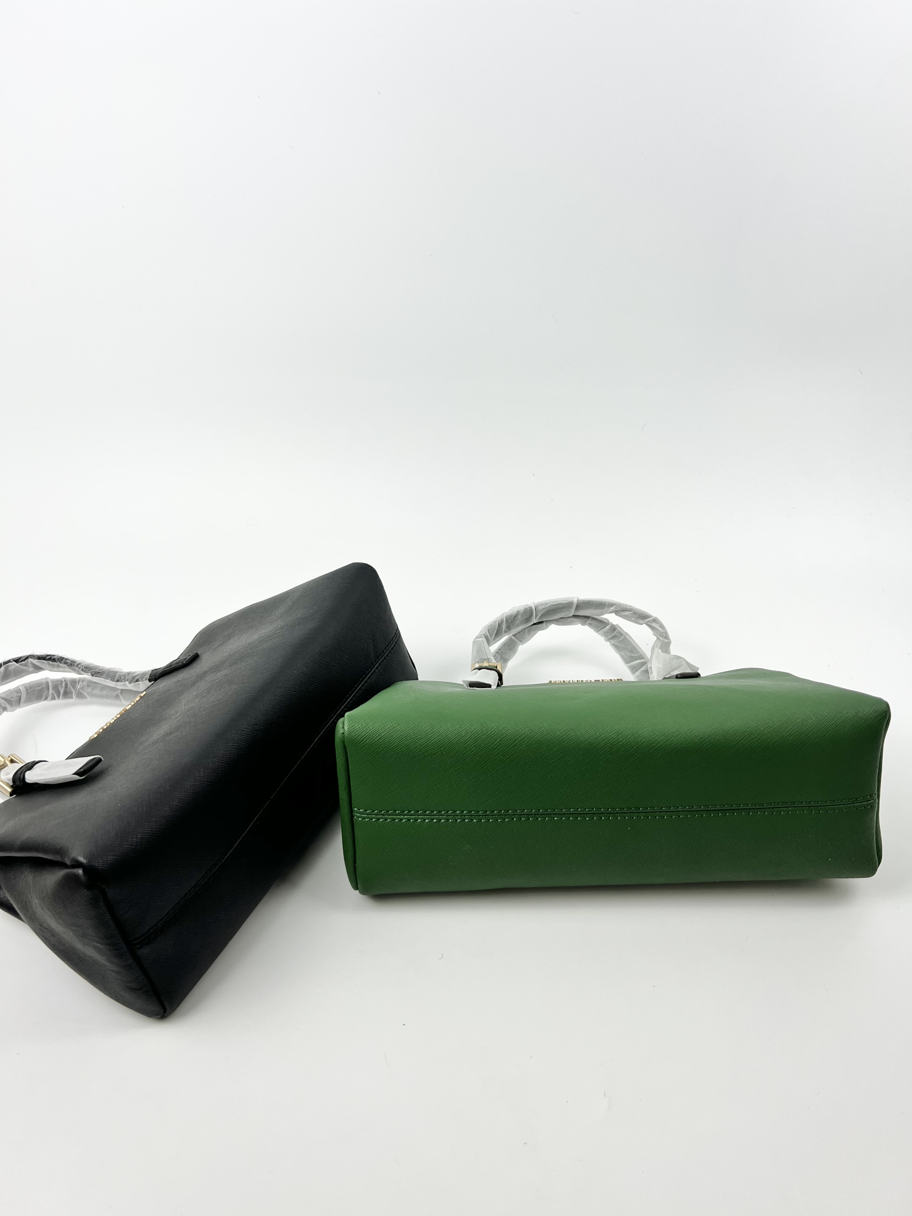 订单剩余 十字纹牛皮女士精致时尚简约定型手提斜挎包