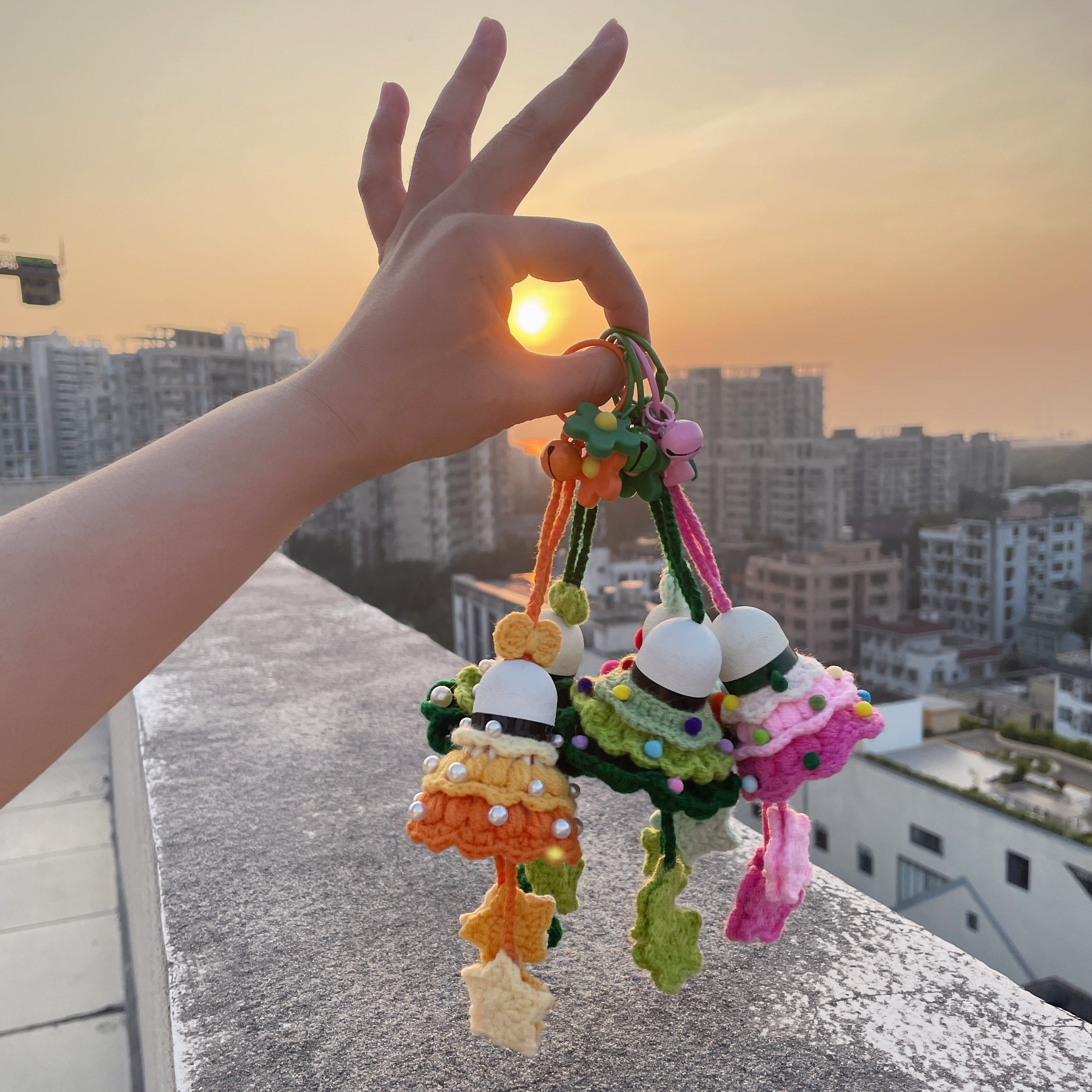 圣诞节礼物羽毛球包包钩织挂件圣诞树成品手工编织车载包包挂件