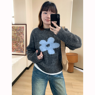 圆领线衫 Omang桃喜 韩系甜美绣花套头毛衣女秋冬宽松设计感插肩袖