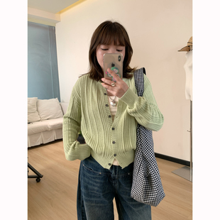 Omang桃喜 小个子浅绿色圆领针织开衫女春氛围感韩系短款外搭上衣